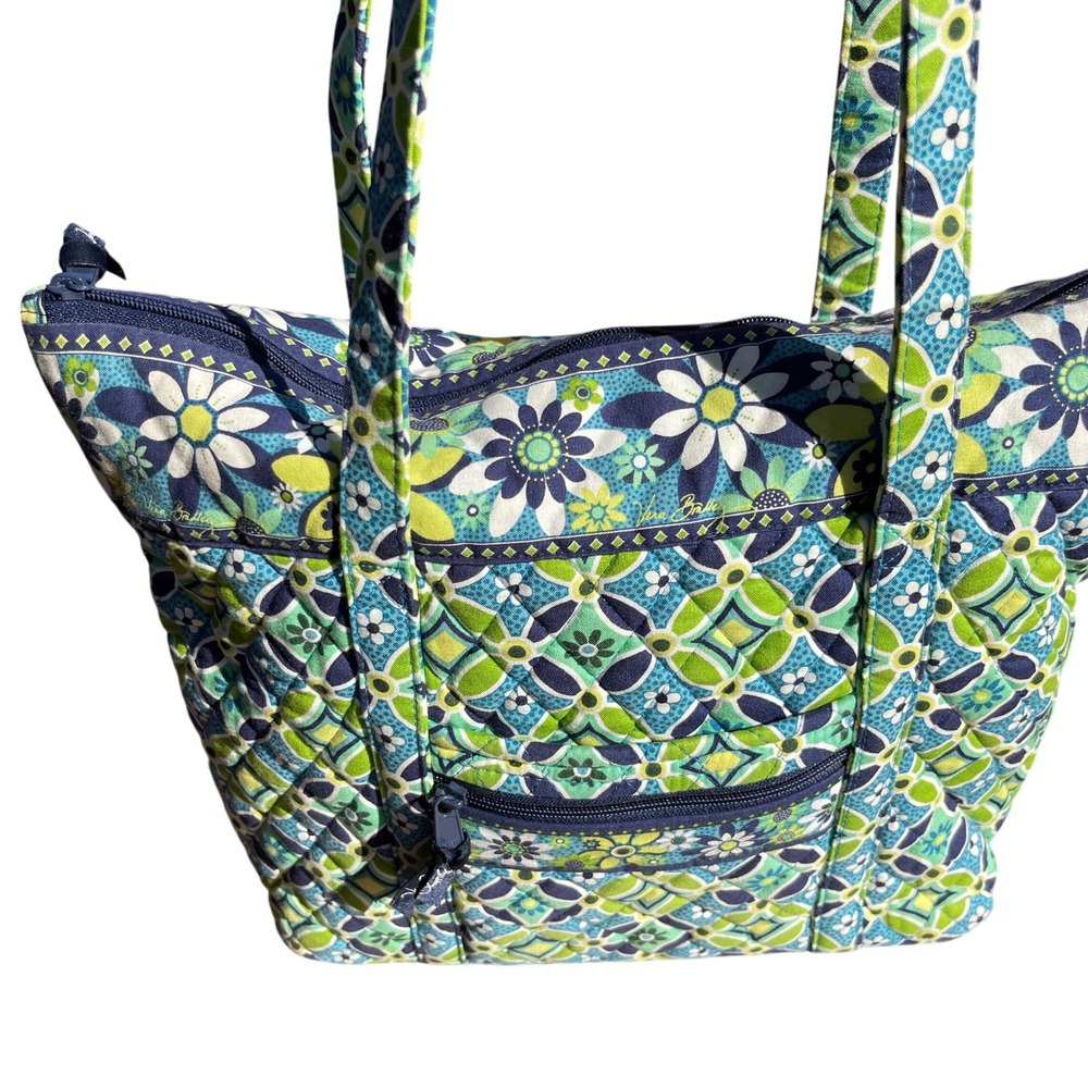 Vera Bradley Retired Daisy Daisy Pattern In Blue with Green Geometric Floral‎ - Picture 2 of 13